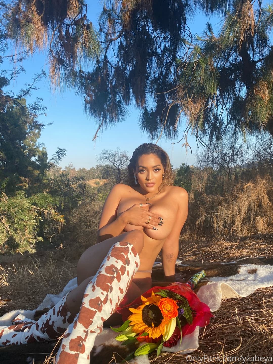 sexy ass exotic pussy