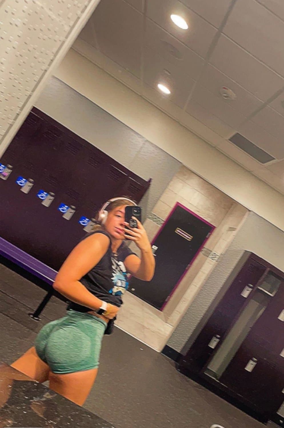 Cheating Jewish Slut Kira Loves Black  Dick