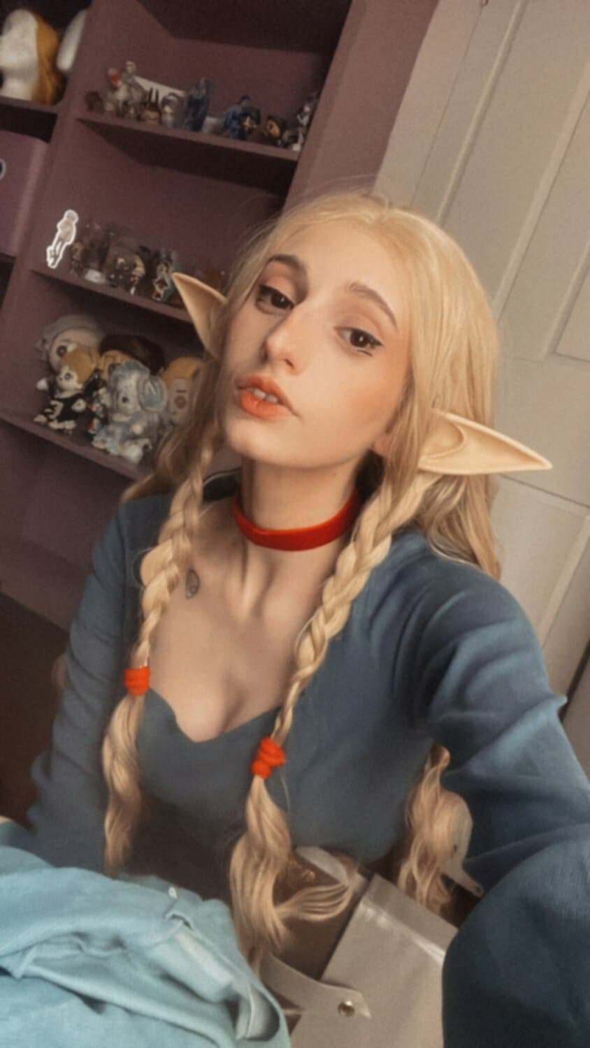 2 lesbians for the price of one