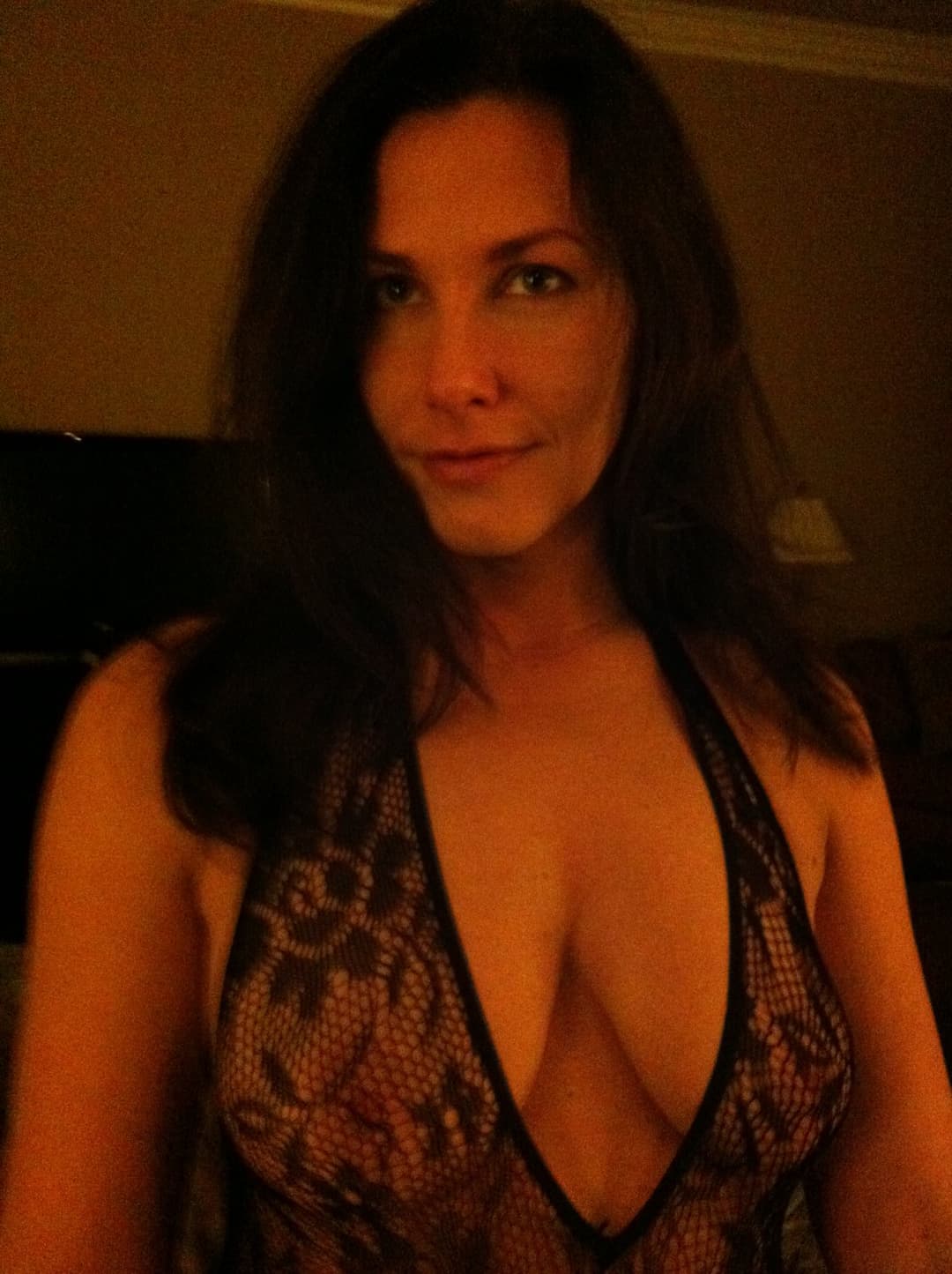 Regina R - Baton Rouge SEXY Realtor - BBW and proud of it. Pease comment