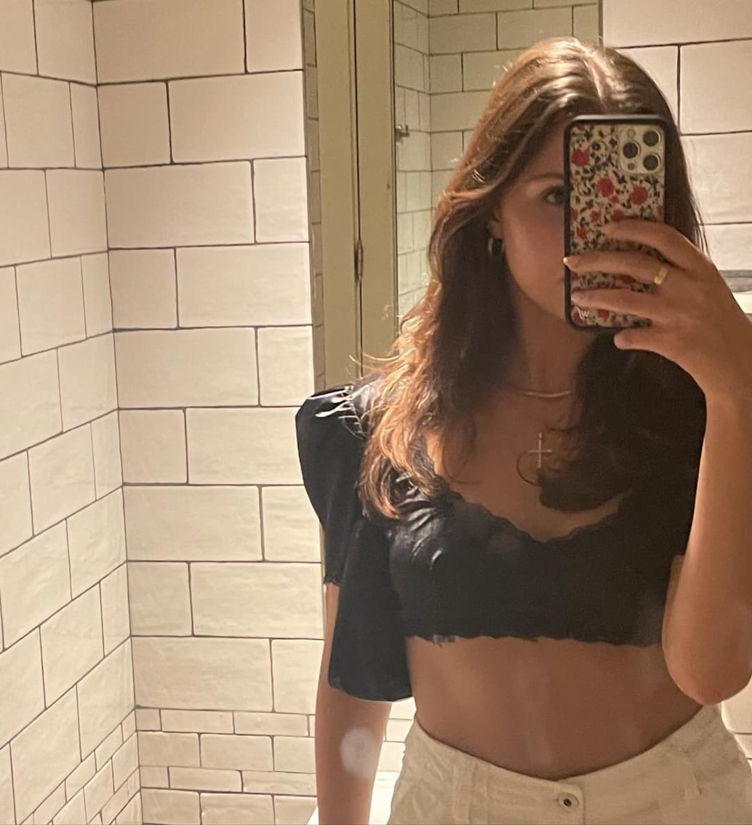 Jelena face made for skull fucking