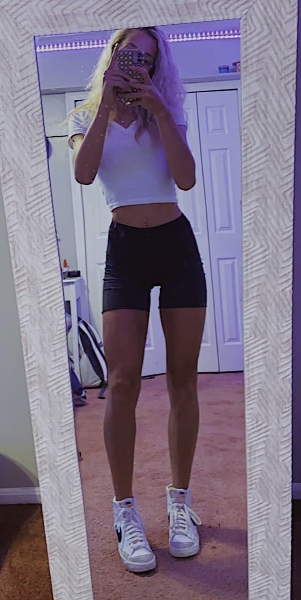 Blondie could get a filling