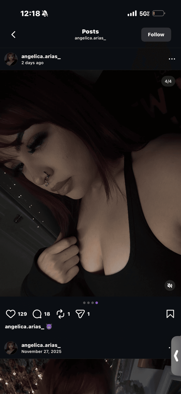 Sexy emo goth Chicago slut ??? anybody got this slut? Dm