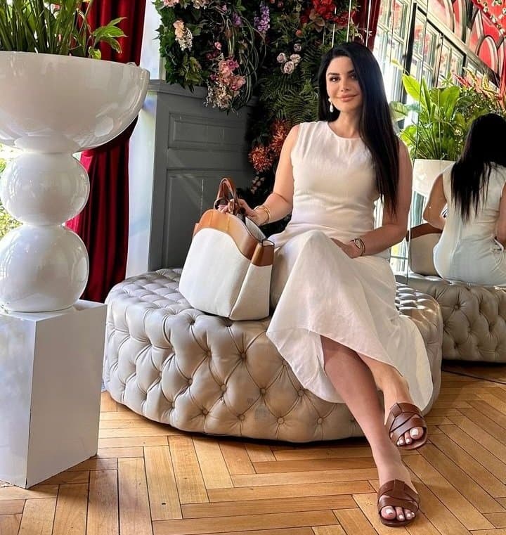 Sexy glamour feet pedicure woman