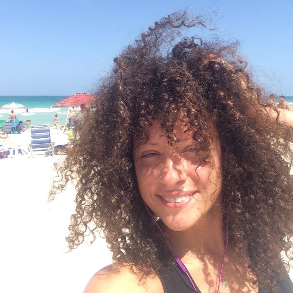 While on spring break, Inez used a fake name while getting naked and masturbating for G G W