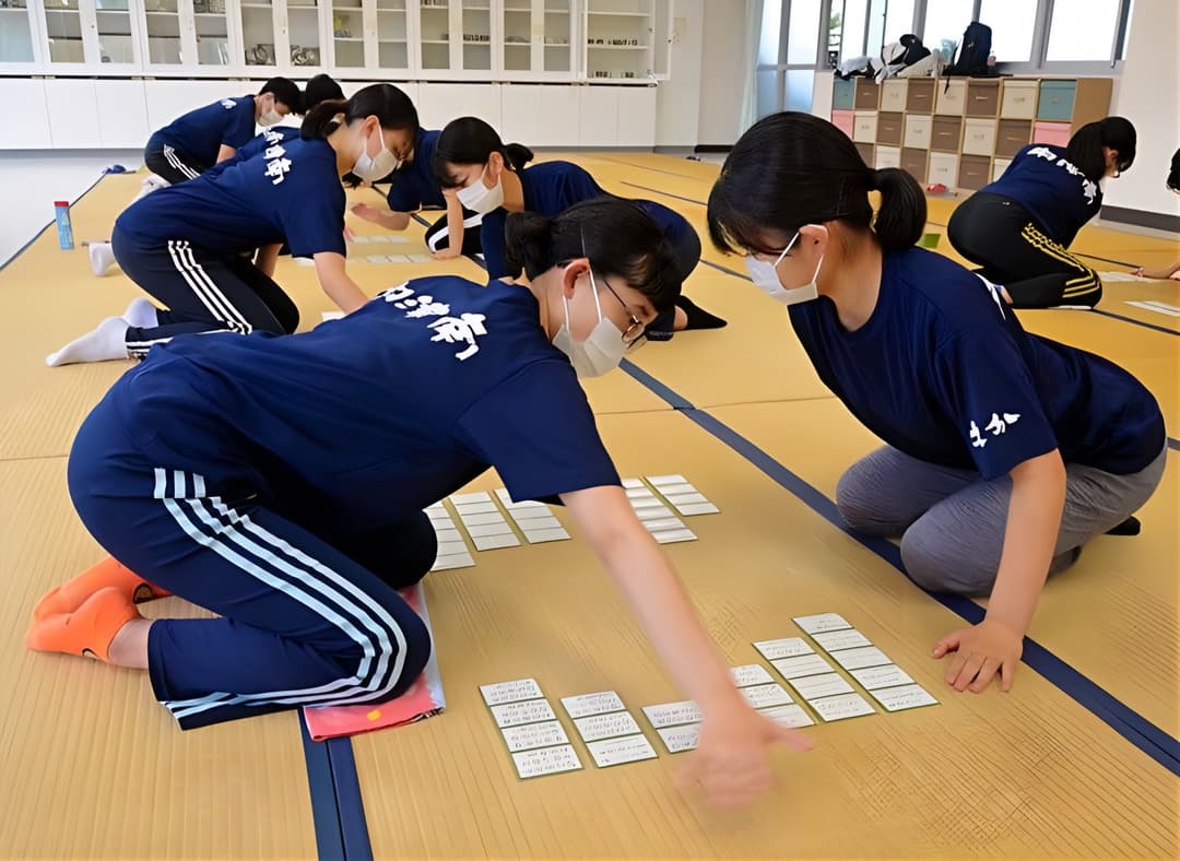 Japanese sexy karuta