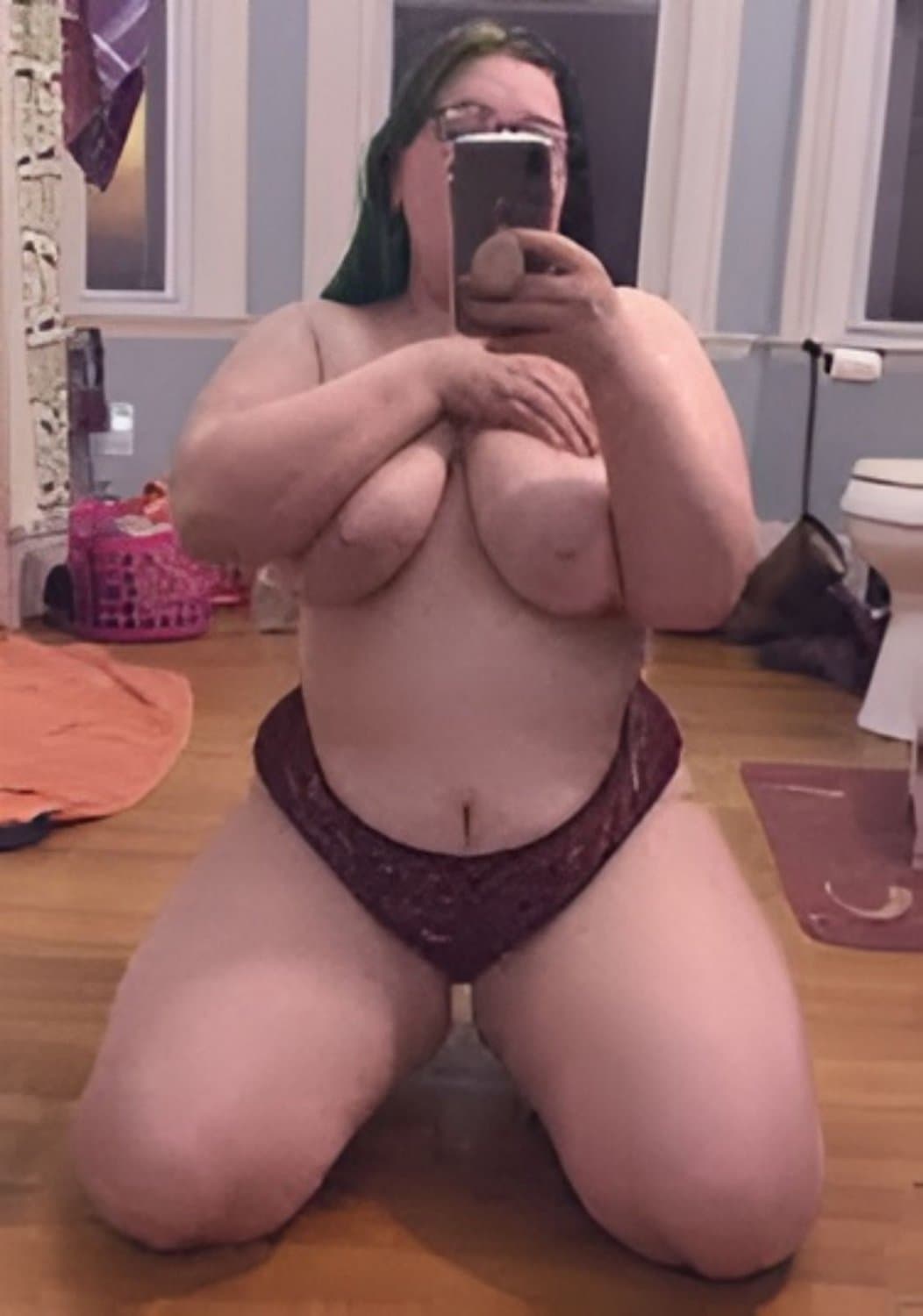 Click to view full size Kaylei 26yr old Goth BBW from MA