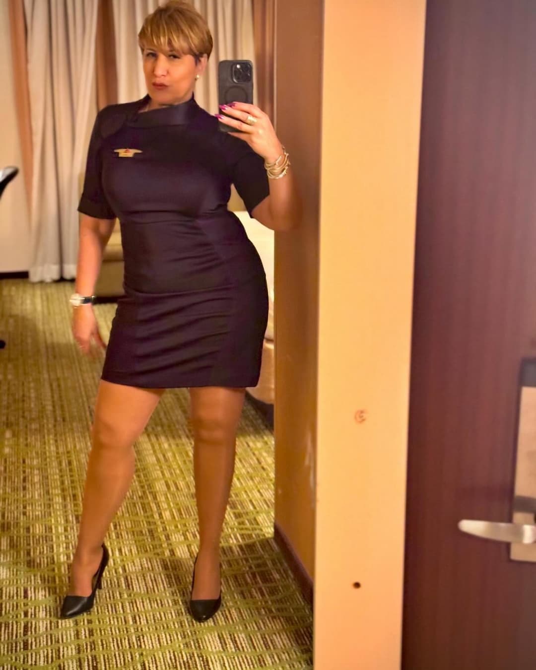 Thick Gilf flight attendant 3