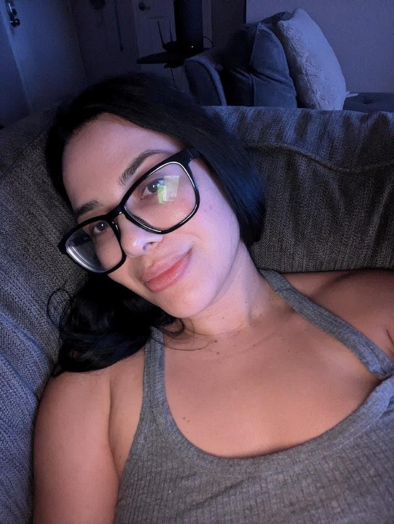 (REQUEST ME) anonymous sends snap of gf , bbc bj in her mouth