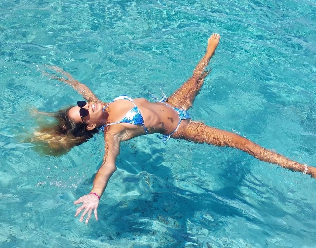 Valentina. Save 4 u & reach 10 repost.