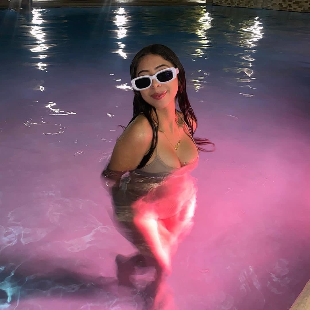 Slutty Latina Teen Gets Pumped By Cock Until Massive Squirt