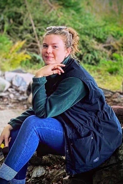 Emma is a sexy science geek with cum glasses.  I love when the dorky nerd is also kind of hot