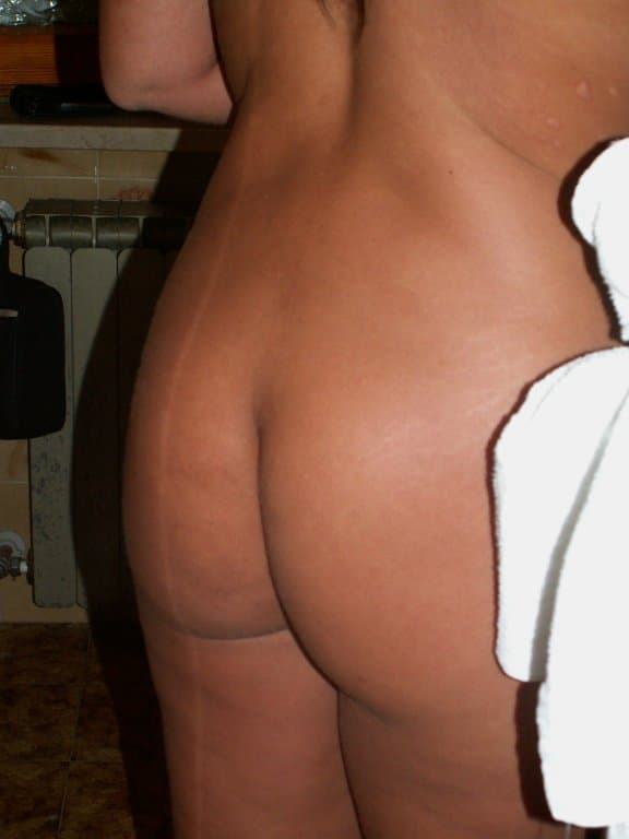 Italian Milf slut Debora Ricci wants to be shared all over like a toy