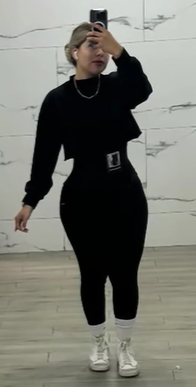 Click to view full size Bffs?❤️