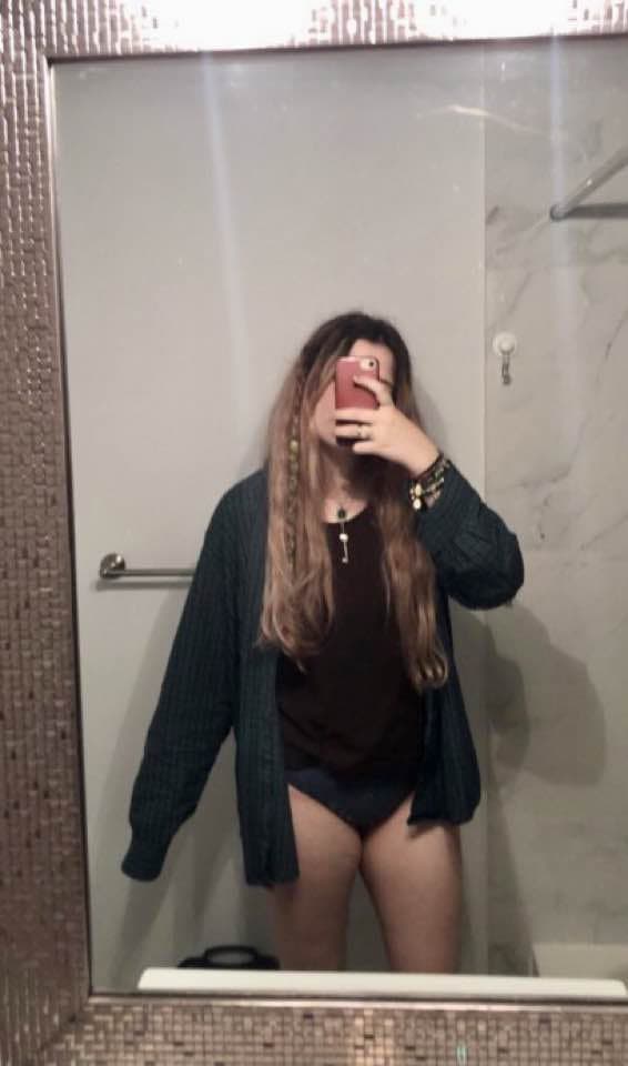 Avery 21 years old from Chicago