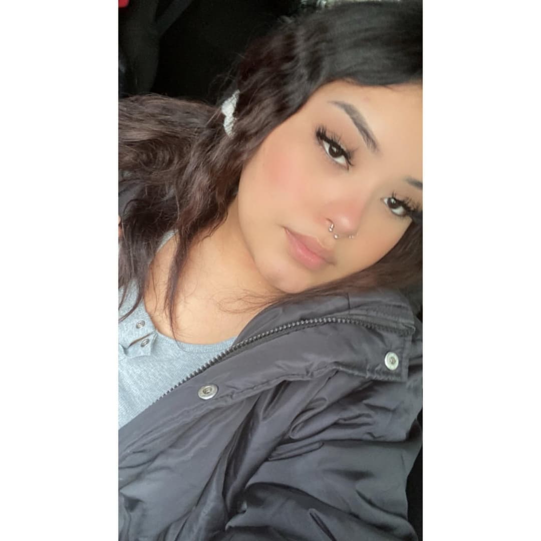 Illinois Slut Maddy Vidal Cheats on bf