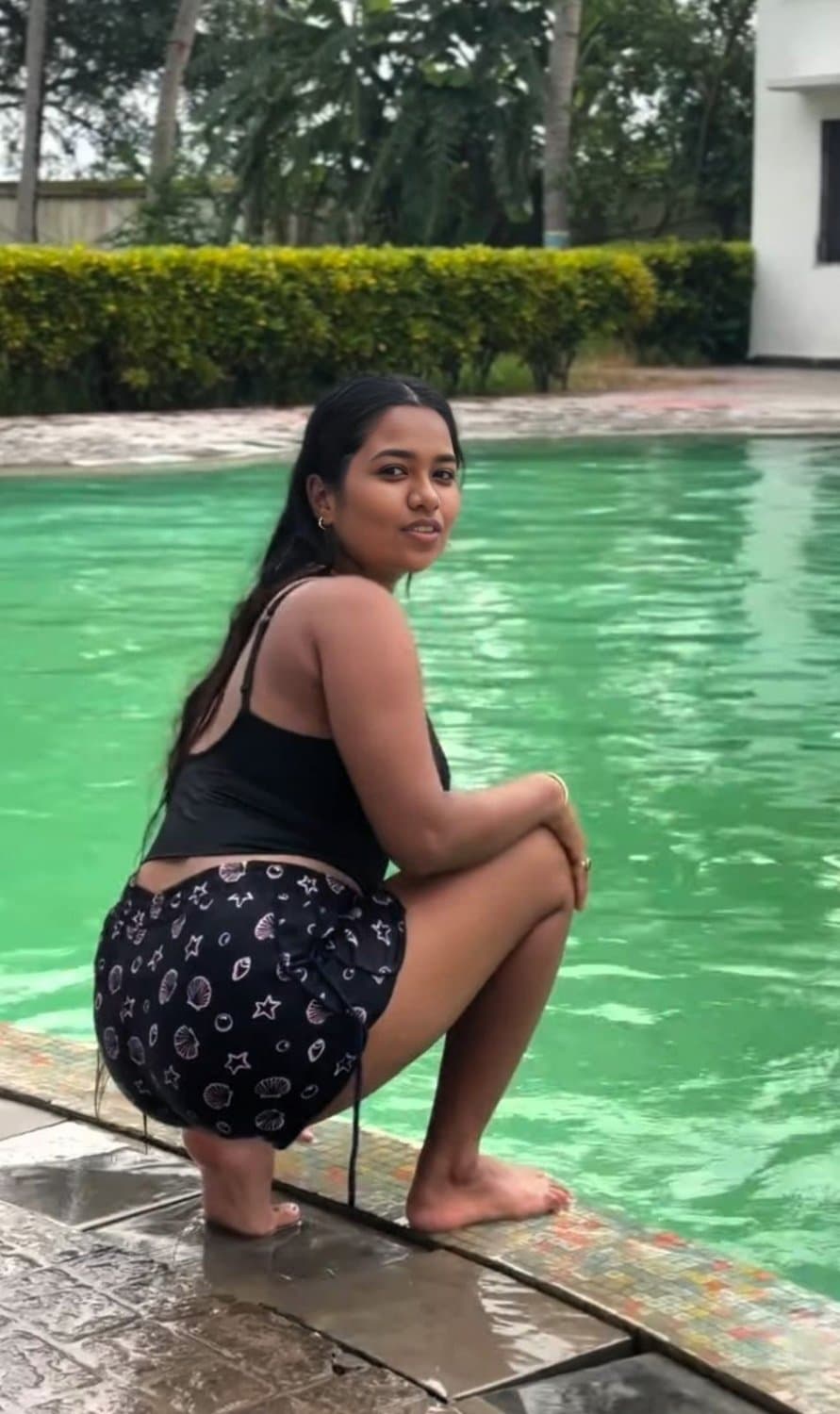 Mallu wife wants exposure