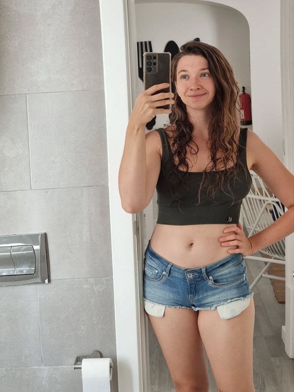 Big Booty White Girl