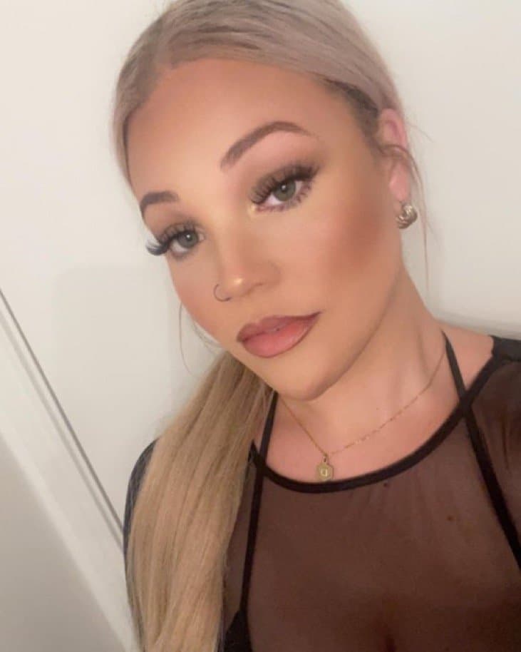 Thick Lightskin Desirea