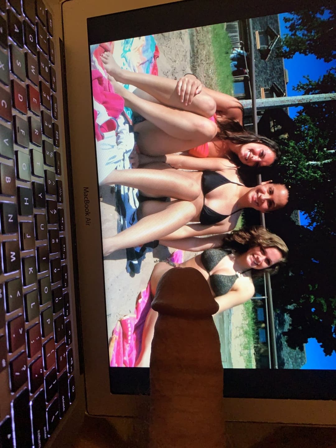 Cocking and Cumming Bikini Girls!