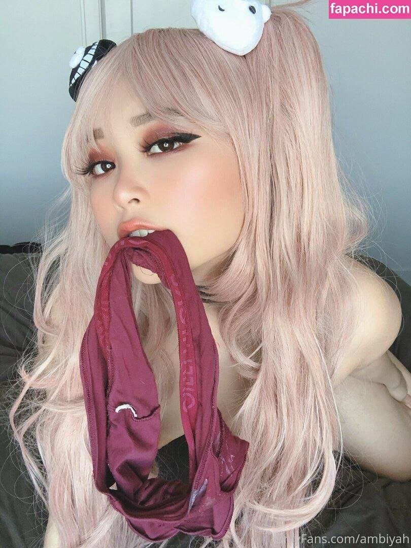 Las mujeres son objetos las mujer son objetos. Cuando son jóvenes solo sirven para sexo sexosexo