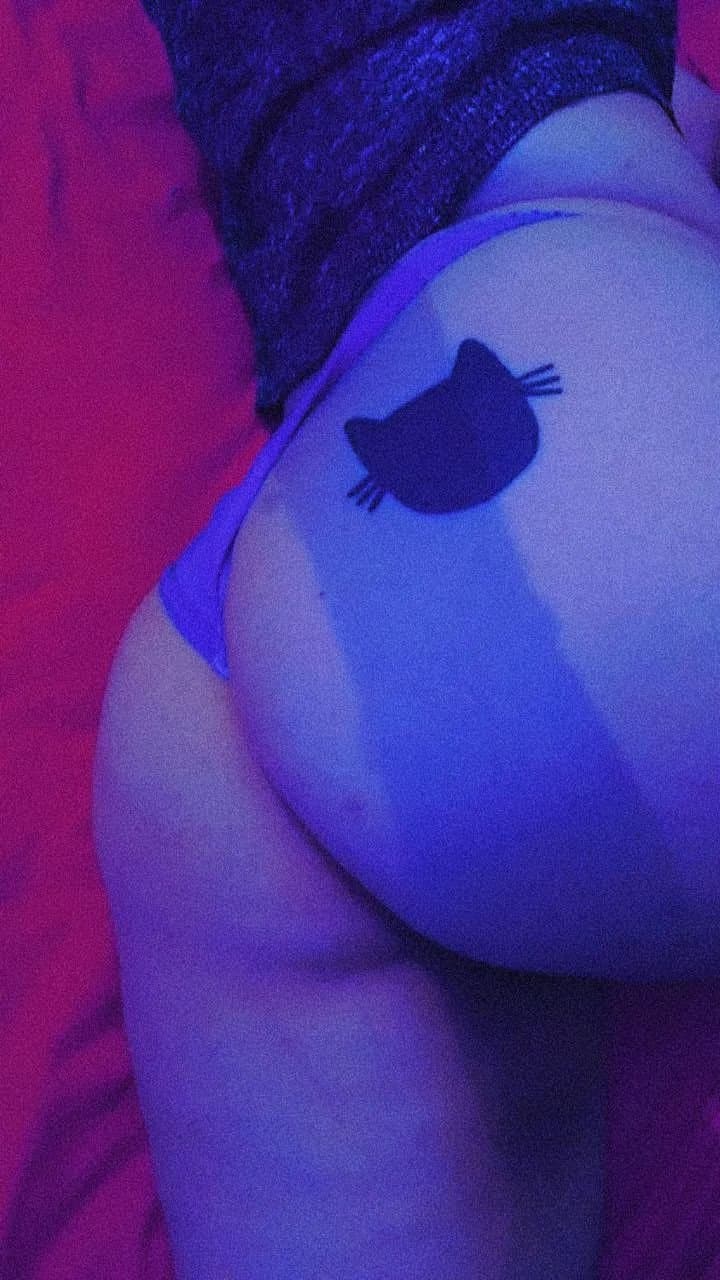 Click to view full size Estrella jujeña gótica culona