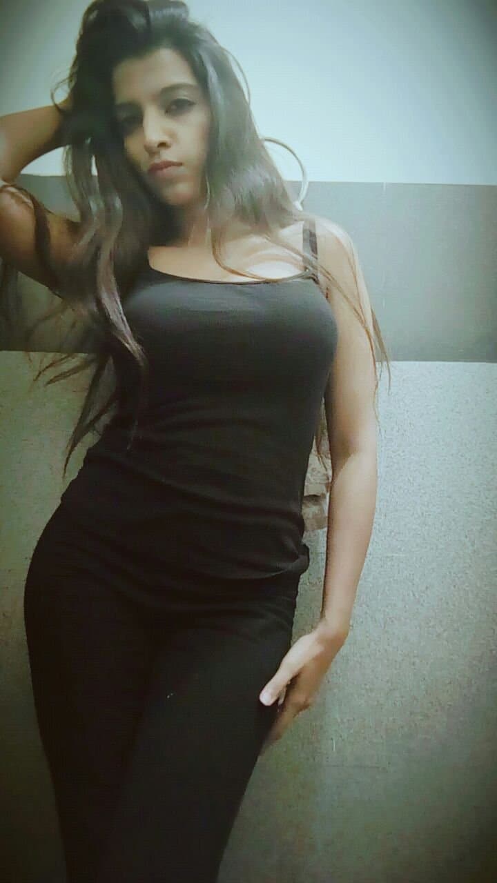 Desi hourglass figure girl stripping