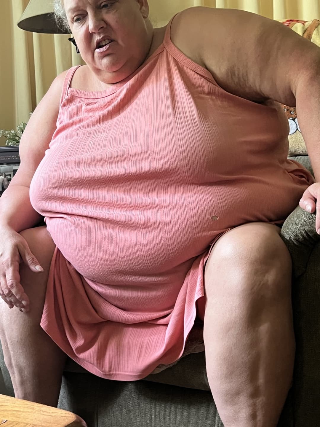 Real ssbbw mom candid too fat to stand and cook but fat enough to fuck