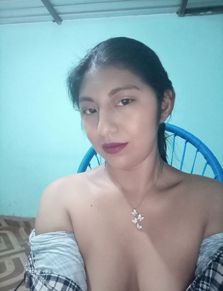 Madrastra de 29 años coje con su hijastro diario ????