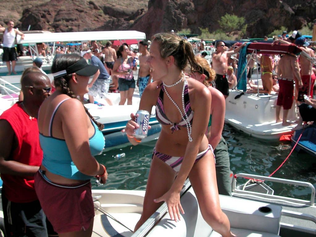 Unknown Hottie, Lake Havasu Memorial Day Weekend 2003 Pt. 2