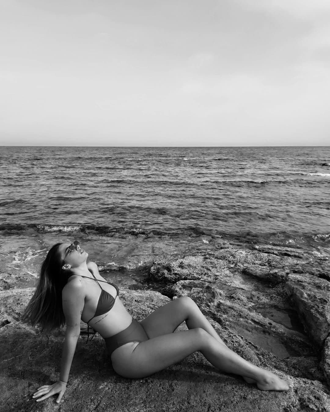 Hot white girlfriend