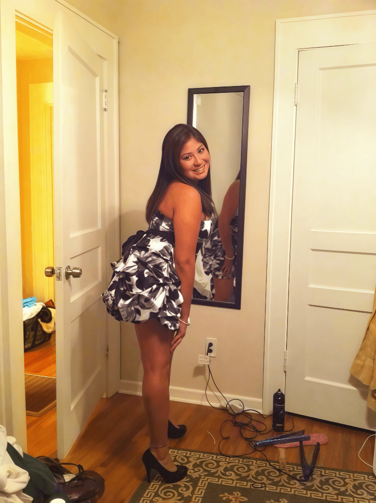 Sexy Latina goes to a college party without hubby and ends the night in a dorm room giving head