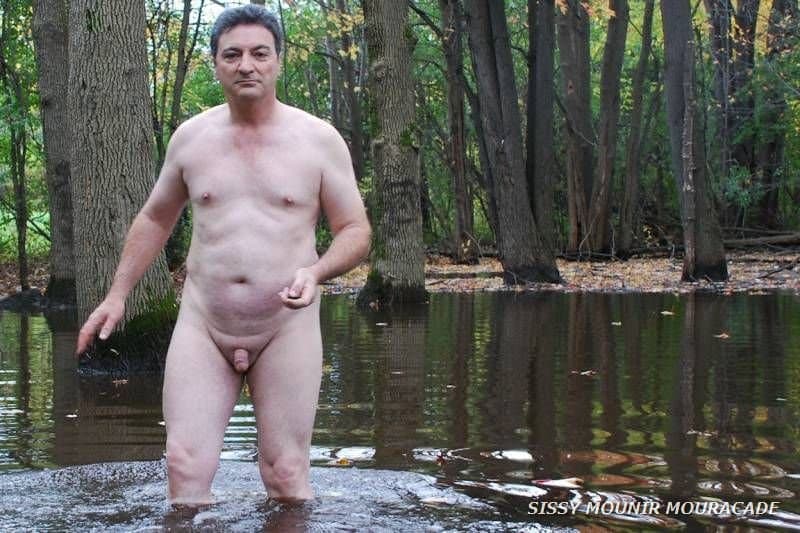MOUNIR MOURACADE NUDE IN A PUBLIC PARK