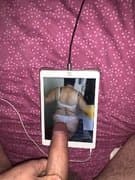 dédicace de sont collègue de travail suite a des échanges en msg privée via le net