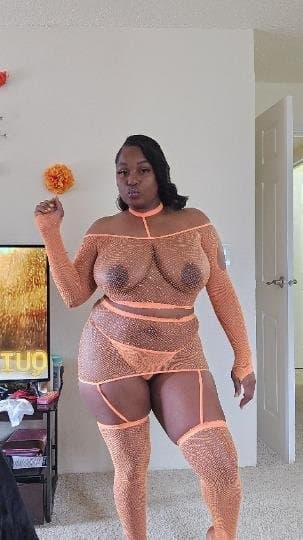 Chocolate bbw  ebony milf mom SQUIRTS CRAZY . Wet slimey pussy