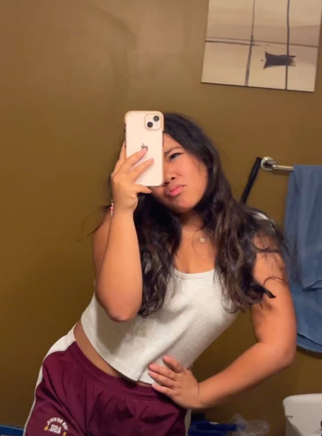 Monique 18 nudes of the busty asian girl