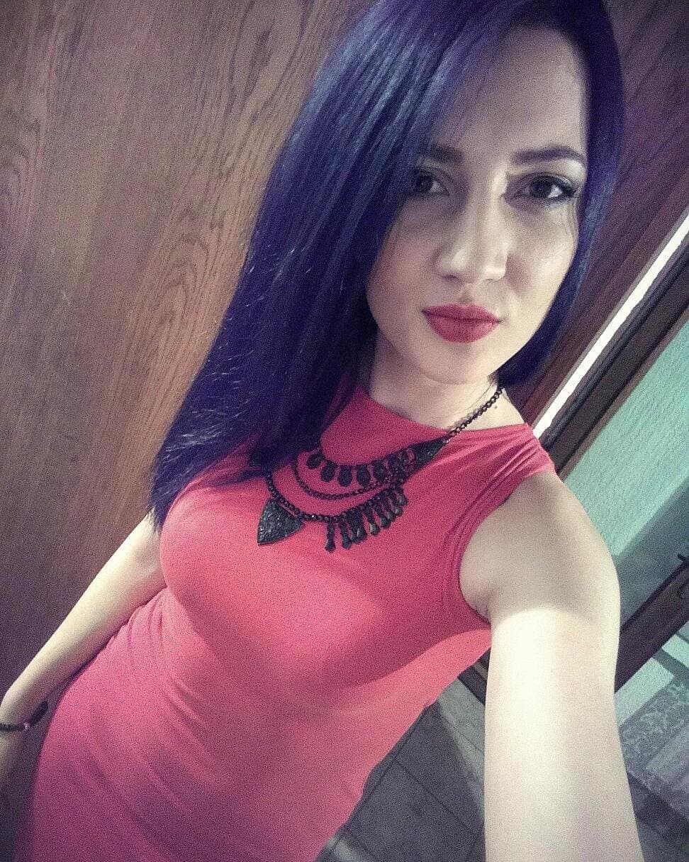 Jelena Zoric, 31yo, young Serbian milf hated by her husband