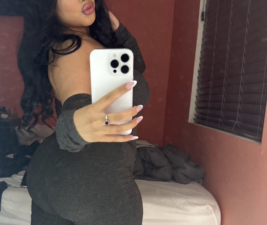 Bakersfield slut whore BBC eater Savanah . Save share repost comment