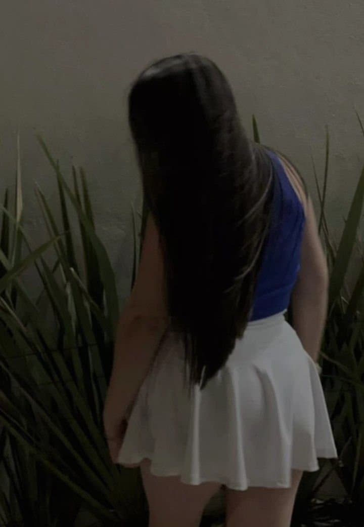 Click to view full size Buenas tetas y cara bonita