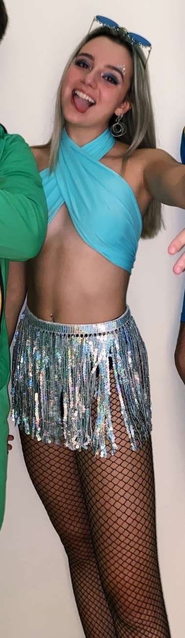 Loser loves feeding his buddies blonde pawg slut Kayley. Msg him on Kik and snapchat