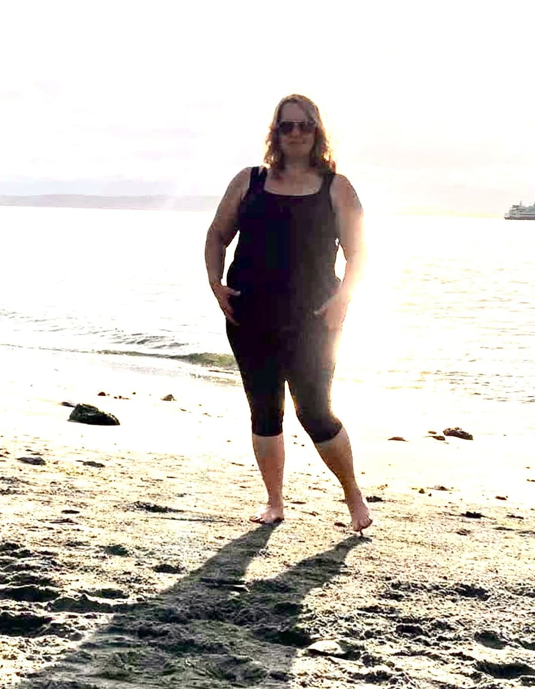 Pawg Nurse with that camel toe. Nurses are always down.