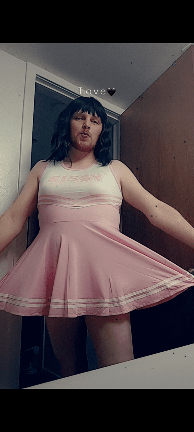 Sissy Derek chew Fenton Michigan