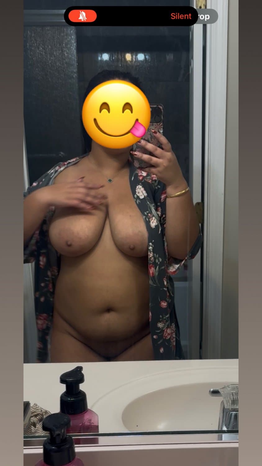 Newest NRI Punjabi Slut Snap Leak