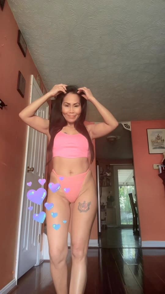 SEXY PINAY MILF ELMA