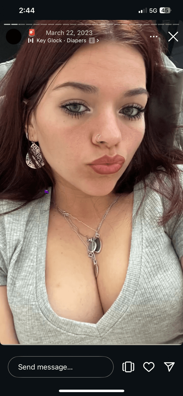 Green eyed college slut ready to take dick