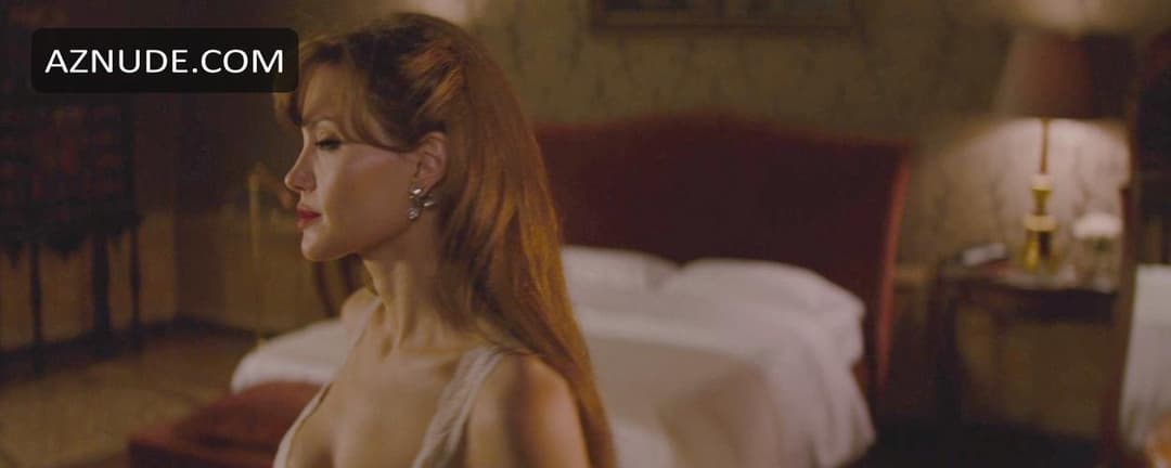 Fake @ngelina Jolie  Zend@ya