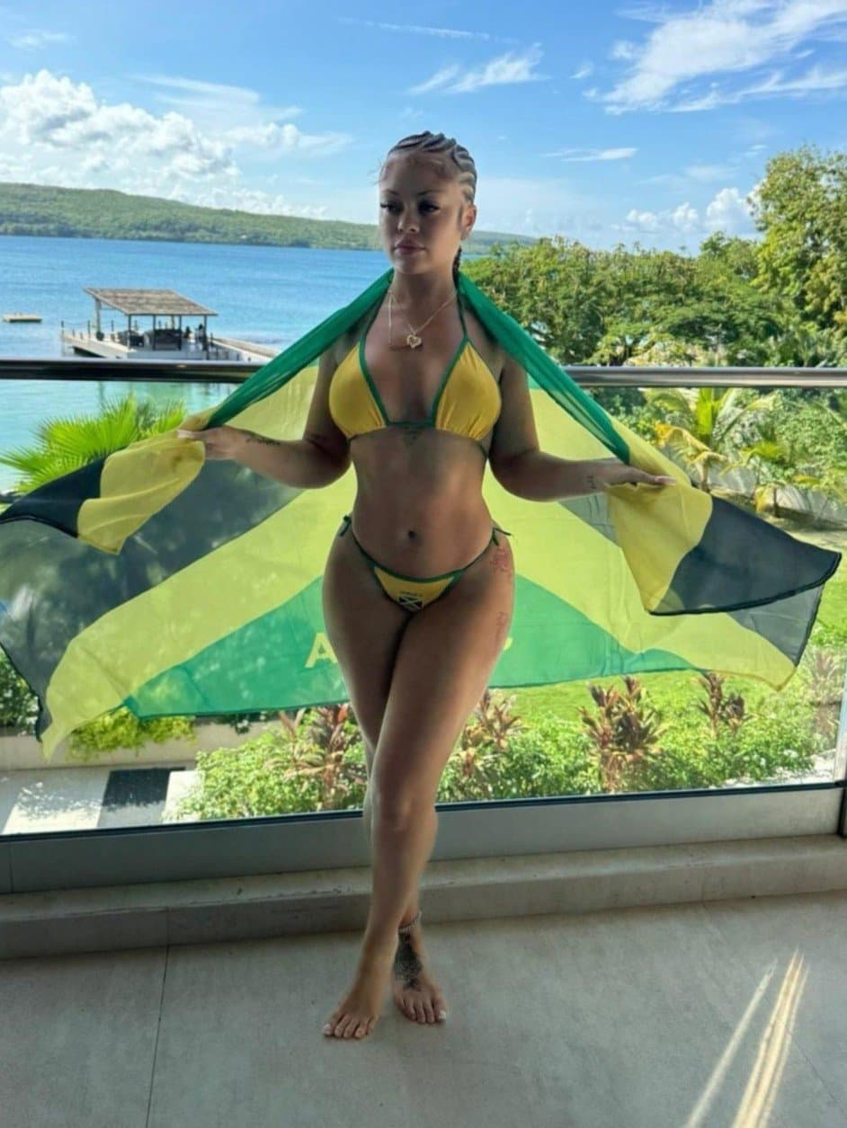 CELEBRITIES Wearing Bikini (Ruby Rose, Ice Spice, Coi Leray...)