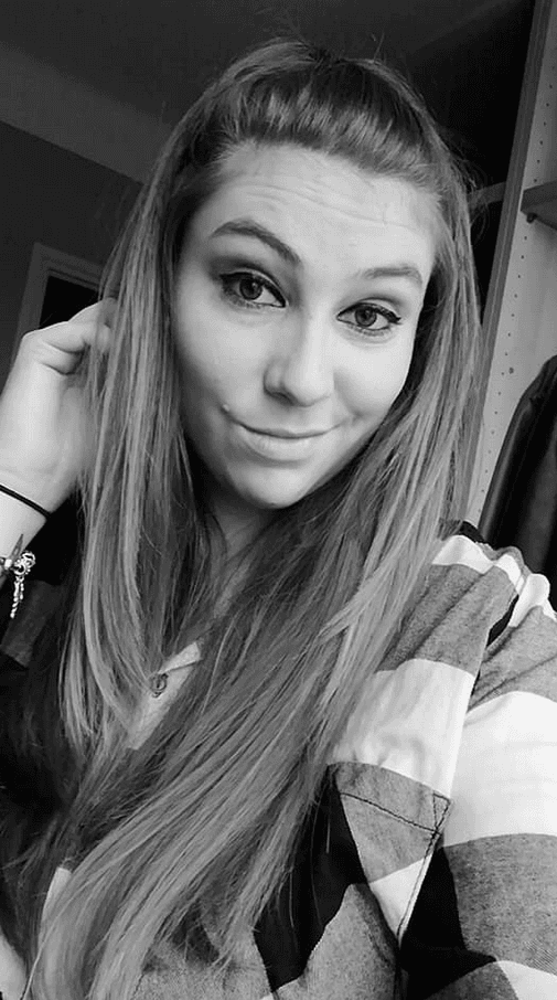 Sarah the french cumslut / Sarah la salope en manque de foutre