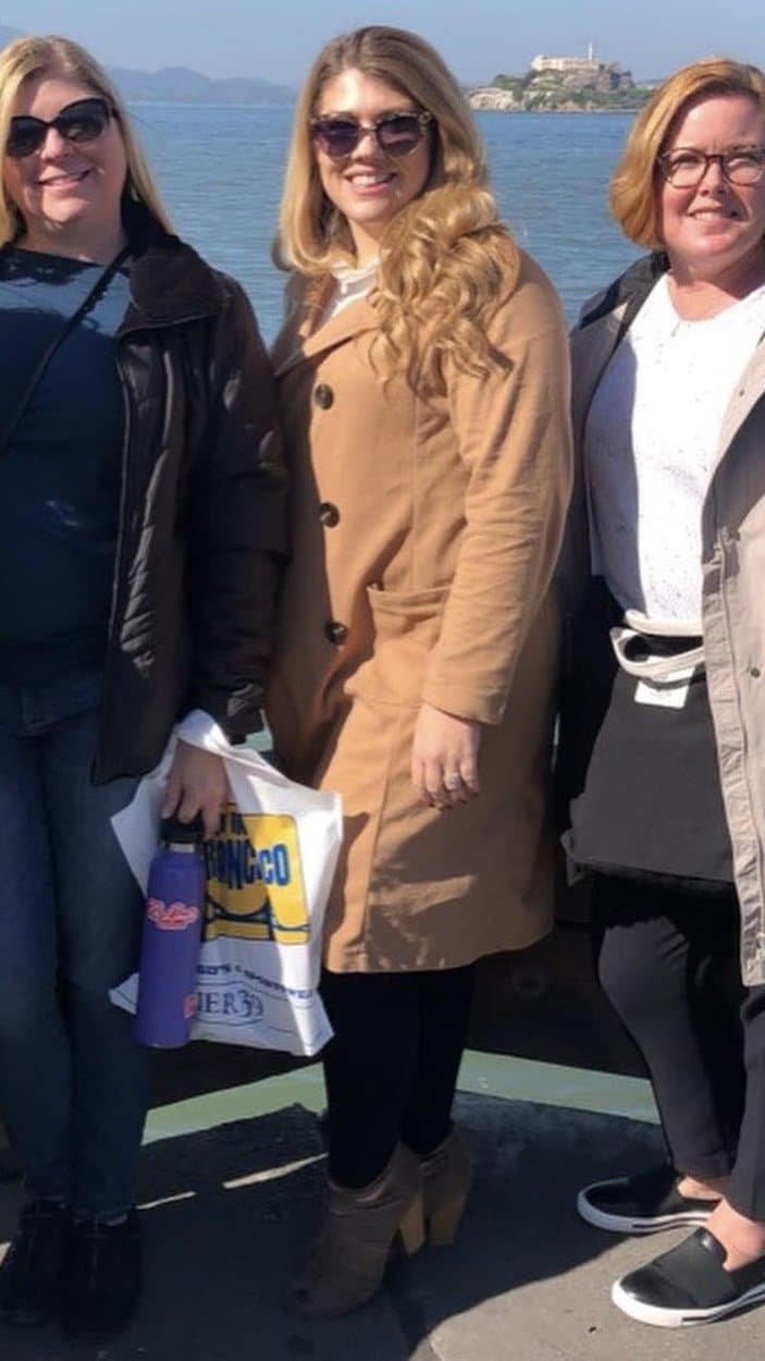 Sexy busty high school teacher Mandi Casillas Bolinger is so sexy and has perfect feet