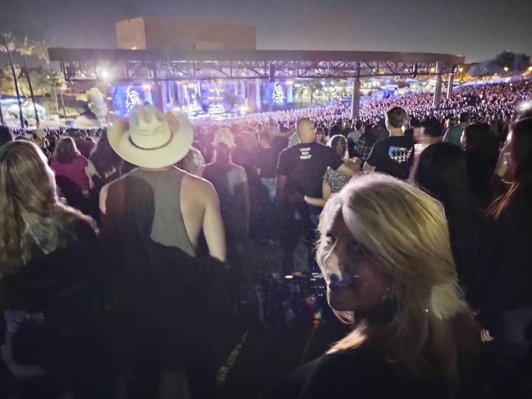 BRAZZERS NAUGHTY AMERICA CHRISTINE MASON #TITSOUT #NIPPLES ARIZONA DENTIST OFFICE HOT WIFE